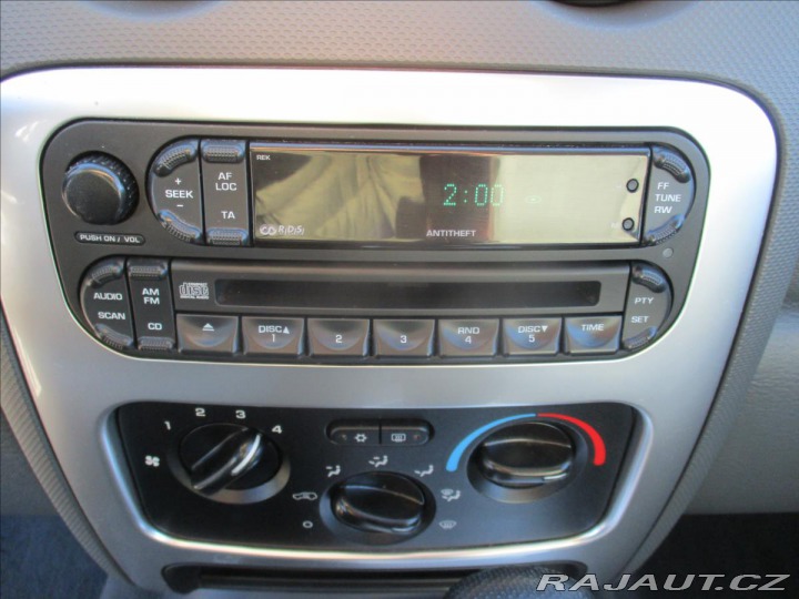 Jeep Cherokee 2,8 CRD Sport 120kw Autom 2006