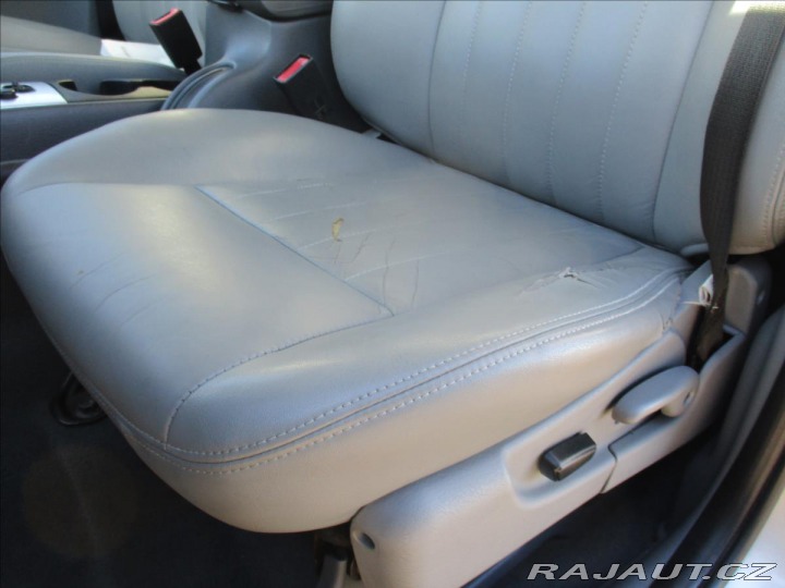 Jeep Cherokee 2,8 CRD Sport 120kw Autom 2006