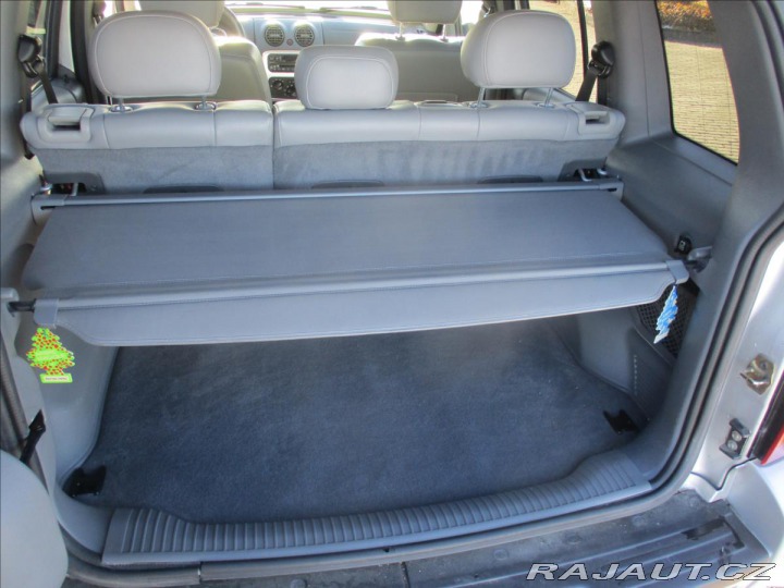 Jeep Cherokee 2,8 CRD Sport 120kw Autom 2006
