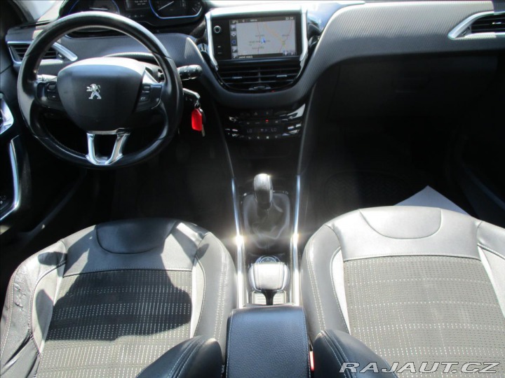 Peugeot 2008 1,6 e-HDI 92k ALLURE Pano 2014