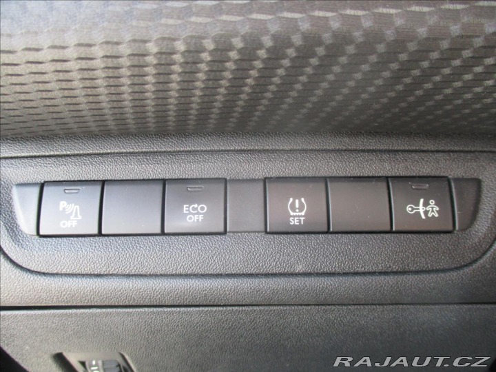 Peugeot 2008 1,6 e-HDI 92k ALLURE Pano 2014
