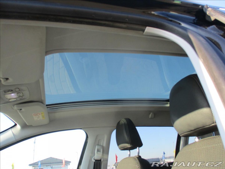 Peugeot 2008 1,6 e-HDI 92k ALLURE Pano 2014