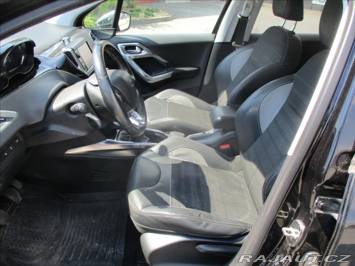 Peugeot 2008 1,6 e-HDI 92k ALLURE Pano 2014