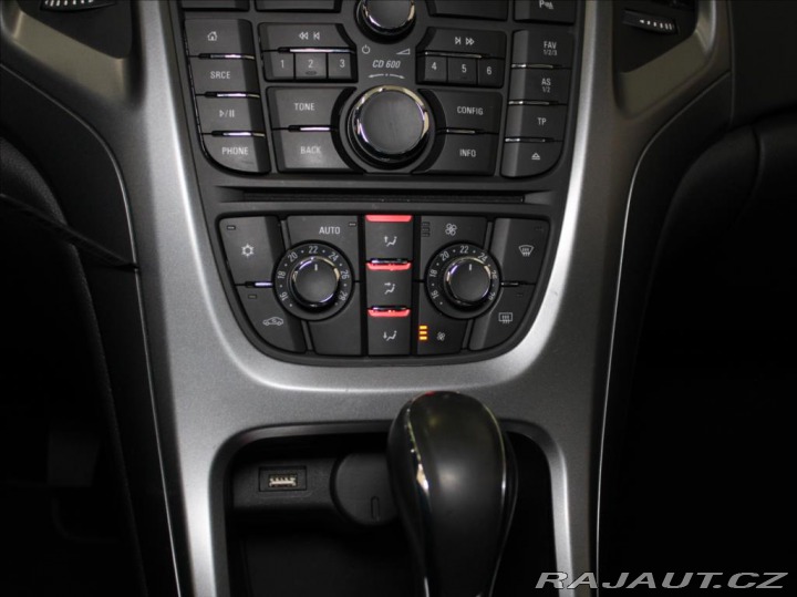 Opel Astra 1,6 Turbo 125kW AT 1.maji 2015