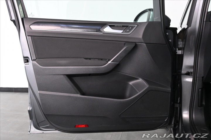 Volkswagen Touran 1,6 TDI 85 kW HIGHLINE 7/ 2019