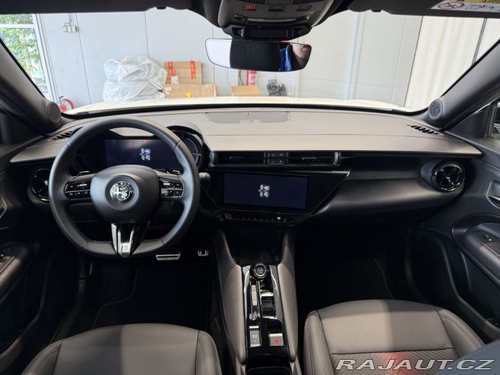 Alfa Romeo Junior Ibrida Speciale 1.2 Turbo 2024
