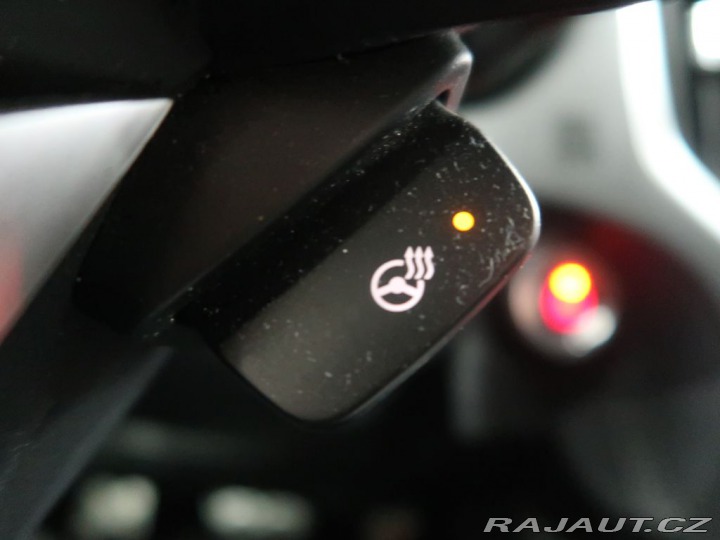 Subaru Forester 2.0Hybrid,CZ,1Maj,Comfort 2021