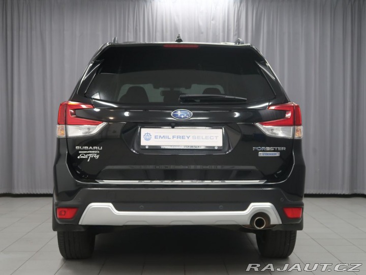 Subaru Forester 2.0Hybrid,CZ,1Maj,Comfort 2021