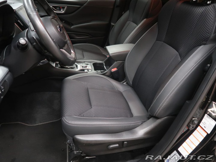 Subaru Forester 2.0Hybrid,CZ,1Maj,Comfort 2021