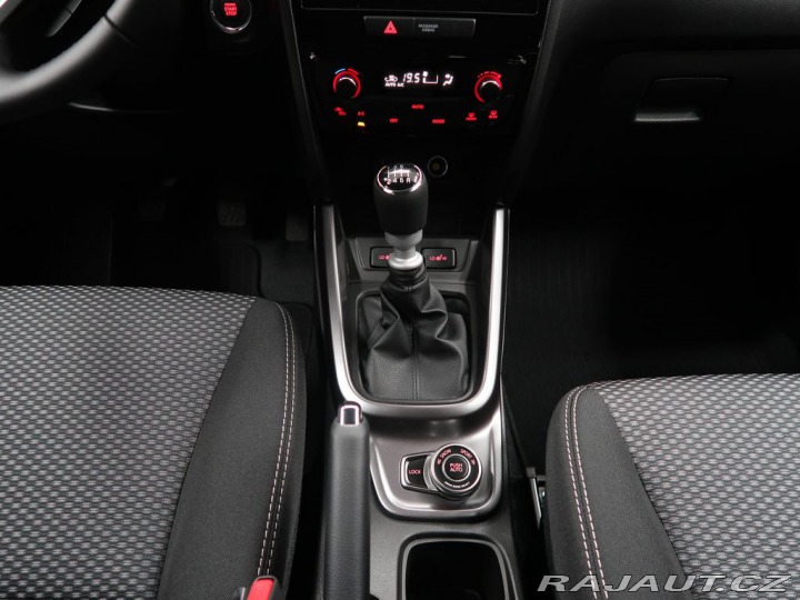 Suzuki Vitara 1,4 Premium 4x4-vůz ve vý 2025
