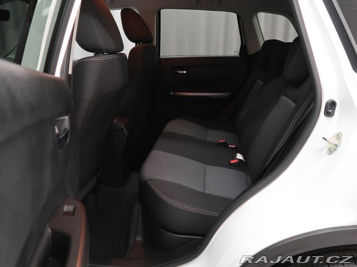 Suzuki Vitara 1,4 Premium 4x4-vůz ve vý 2025