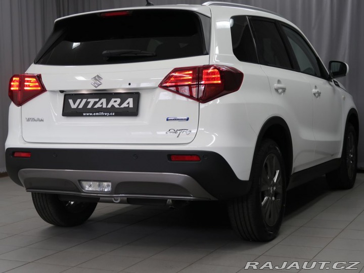 Suzuki Vitara 1,4 Premium 4x4-.Zimní ko 2026
