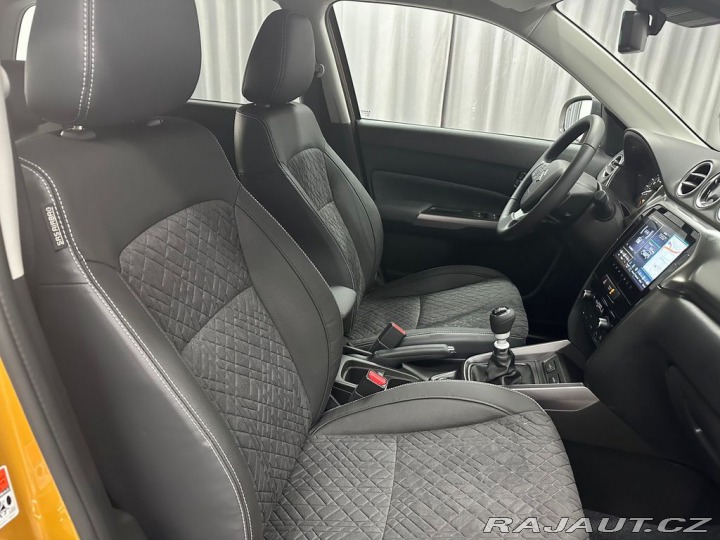 Suzuki Vitara 1,4 Elegance 4x4. Zimní k 2026