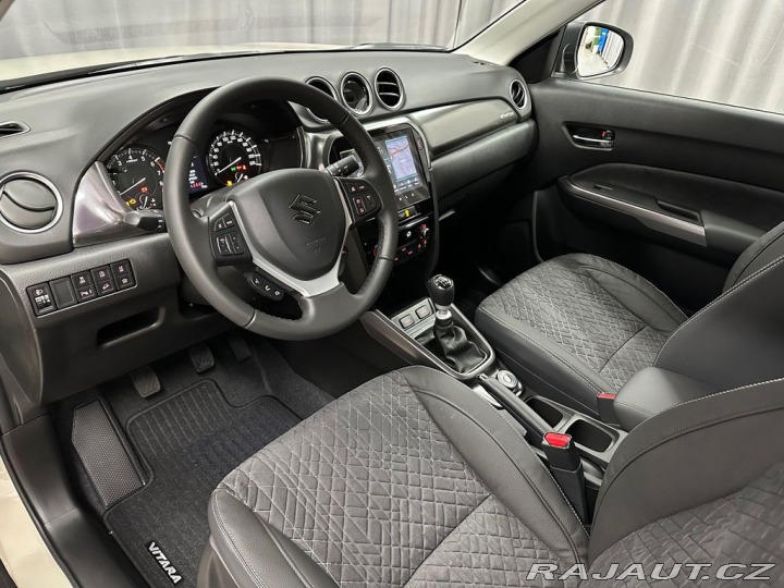 Suzuki Vitara 1,4 Elegance 4x4. Zimní k 2026