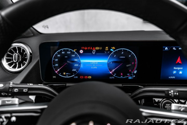 Mercedes-Benz GLA d 4Matic AMG 1800