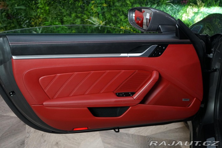 Porsche 911 992 Turbo Matrix Bose Zár 2022