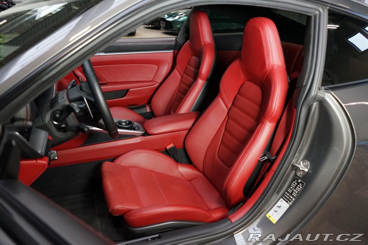 Porsche 911 992 Turbo Matrix Bose Zár 2022