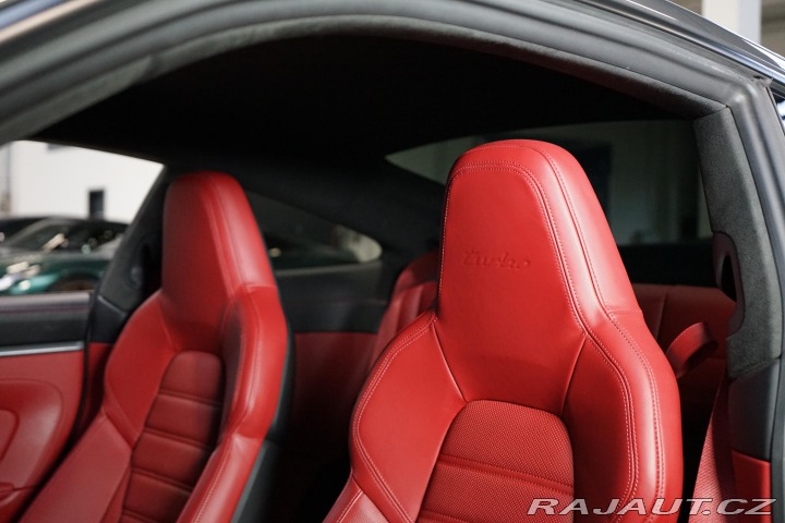 Porsche 911 992 Turbo Matrix Bose Zár 2022