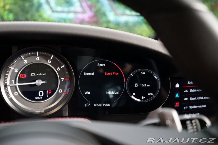 Porsche 911 992 Turbo Matrix Bose Zár 2022
