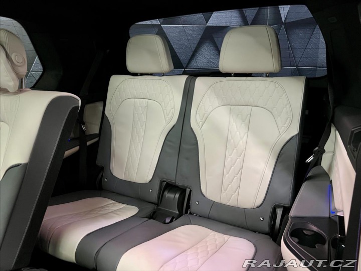 BMW X7 M60i INDIVIDUAL, SKY LOUN 2023
