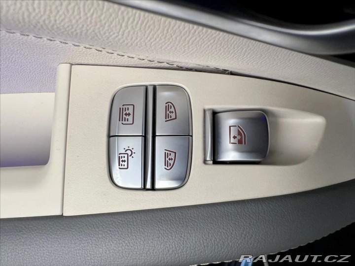 BMW X7 M60i INDIVIDUAL, SKY LOUN 2023
