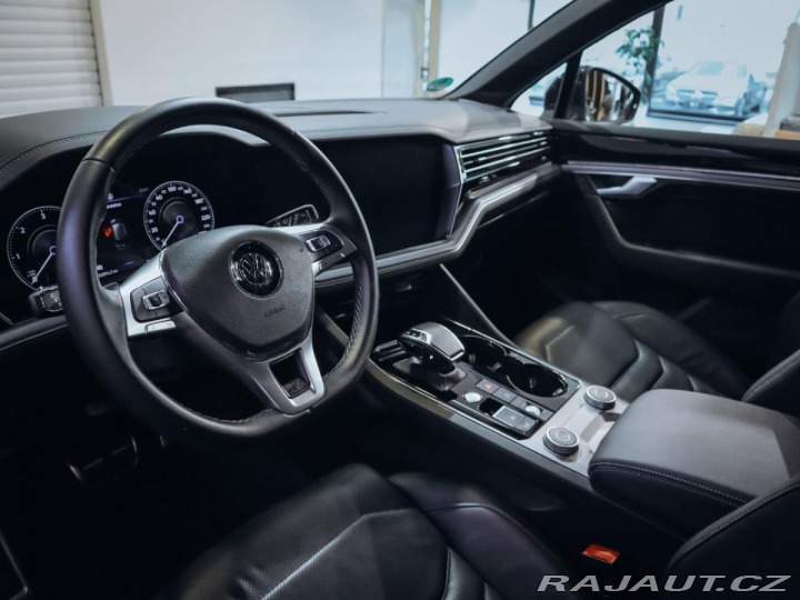 Volkswagen Touareg R-Line 4Motion 4.0 TDI 31 2020