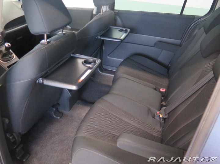 Mazda 5 1.8 klima,7mís,xenon,výhř 2013