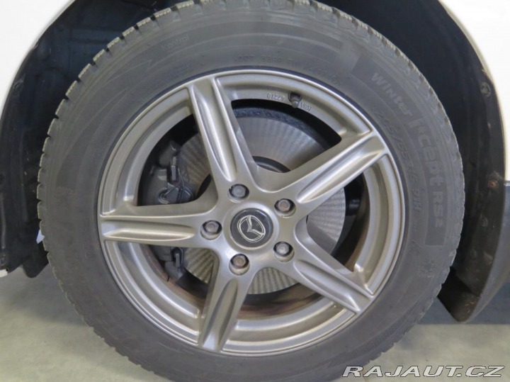 Mazda 5 1.8 klima,7mís,xenon,výhř 2013