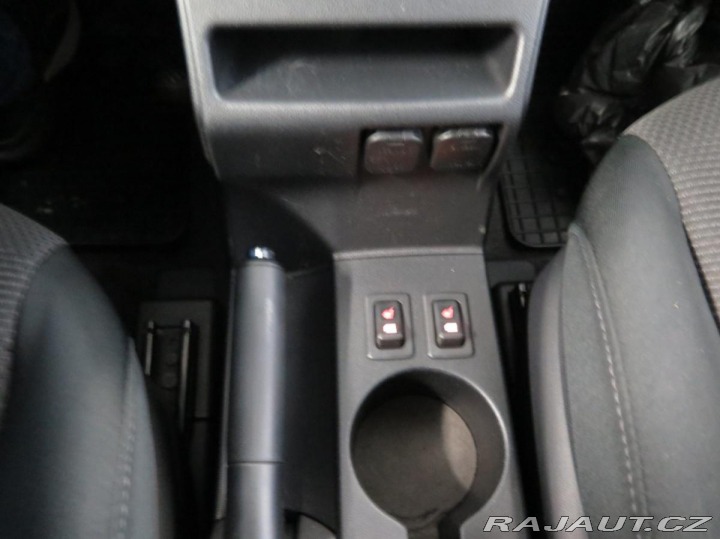 Mazda 5 1.8 klima,7mís,xenon,výhř 2013