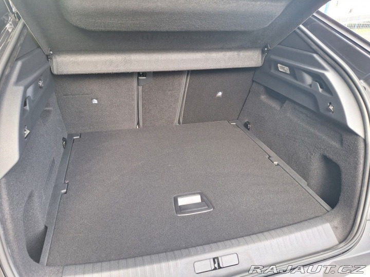 Peugeot 3008 ALLURE Hybrid 136 e-DCS6 2025
