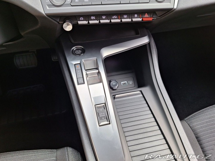 Peugeot 308 SW STYLE 1.5 BHDi 130K EA 2025