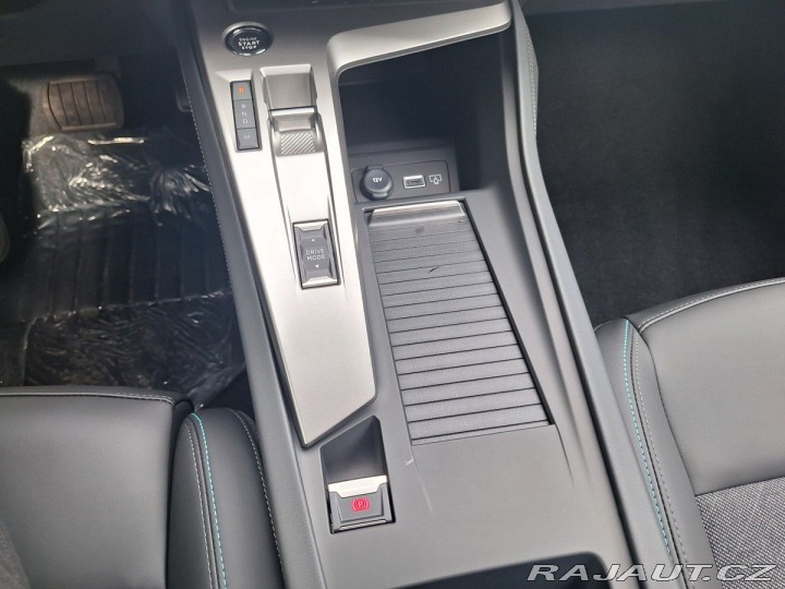 Peugeot 408 ALLURE Hybrid 145 e-DCS6 2025