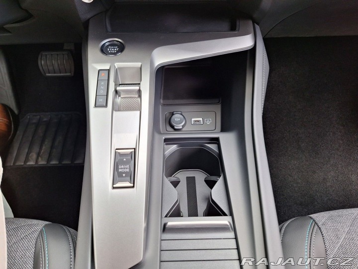 Peugeot 408 ALLURE Hybrid 145 e-DCS6 2025