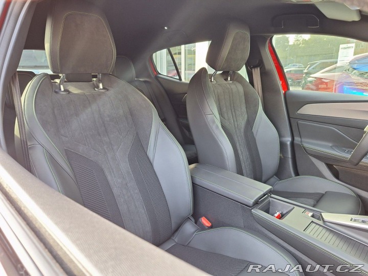 Peugeot 408 GT Hybrid 145 e-DCS6 2025