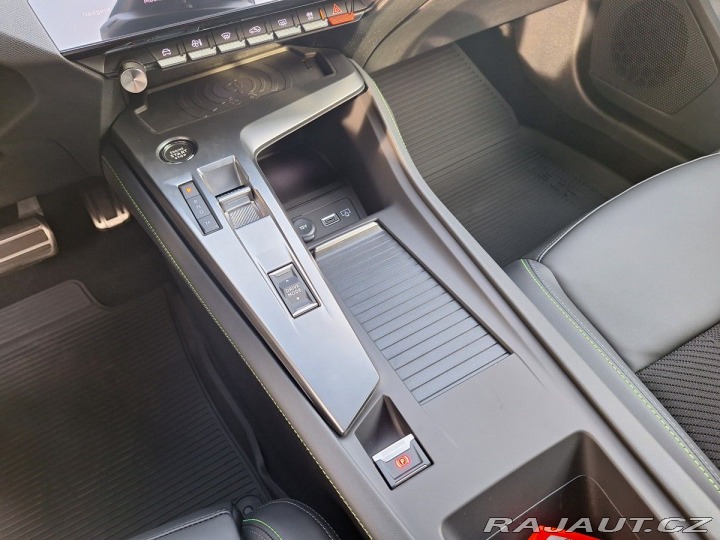 Peugeot 408 GT Hybrid 145 e-DCS6 2025