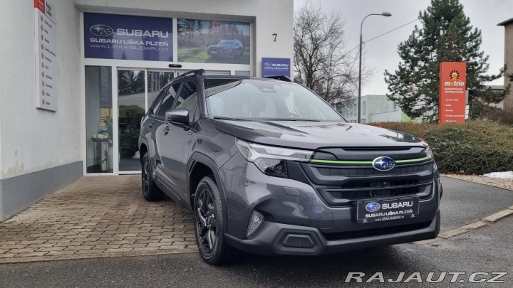 Subaru Forester 2,0i CVT FIELD - předvádě 2025