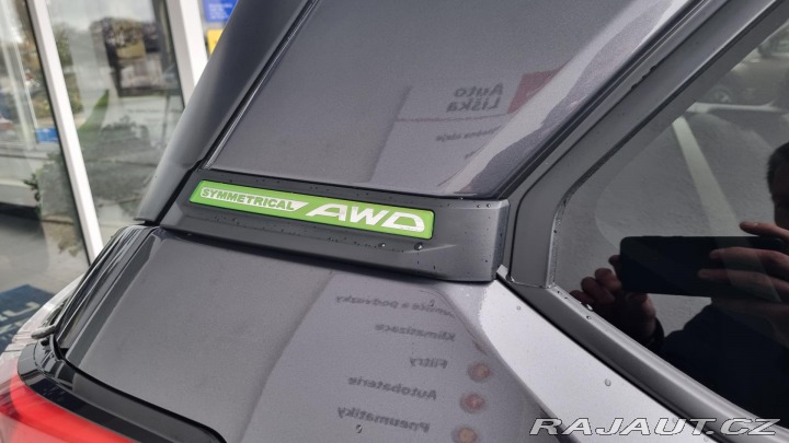 Subaru Forester 2,0i CVT FIELD - předvádě 2025