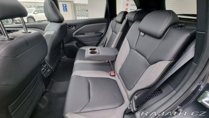 Subaru Forester 2,0i CVT FIELD - předvádě 2025