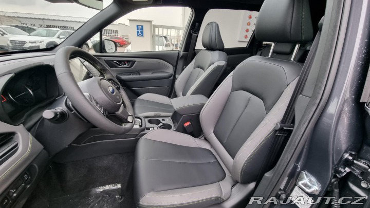 Subaru Forester 2,0i CVT FIELD - předvádě 2025