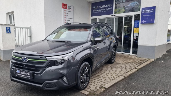 Subaru Forester 2,0i CVT FIELD - předvádě 2025
