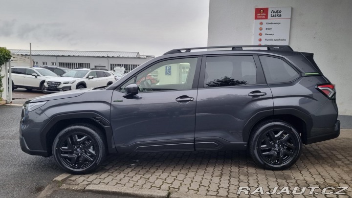 Subaru Forester 2,0i CVT FIELD - NOVÝ mod 2025