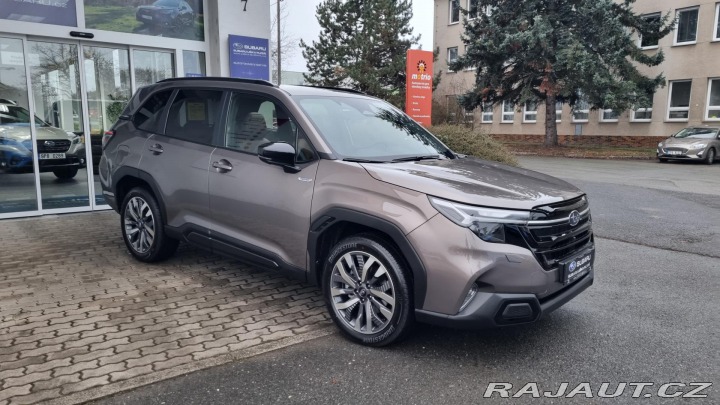 Subaru Forester 2,0i CVT TOURING + kola Z 2025