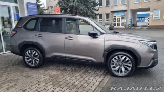 Subaru Forester 2,0i CVT TOURING + kola Z 2025