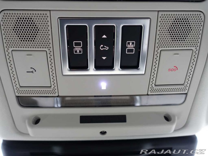 Land Rover Discovery 5 3,0 Dynamic SE D350 7 m 2025