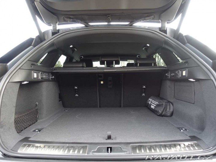 Land Rover Range Rover Velar 3,0 Dynamic SE D300 4x4 a 2025