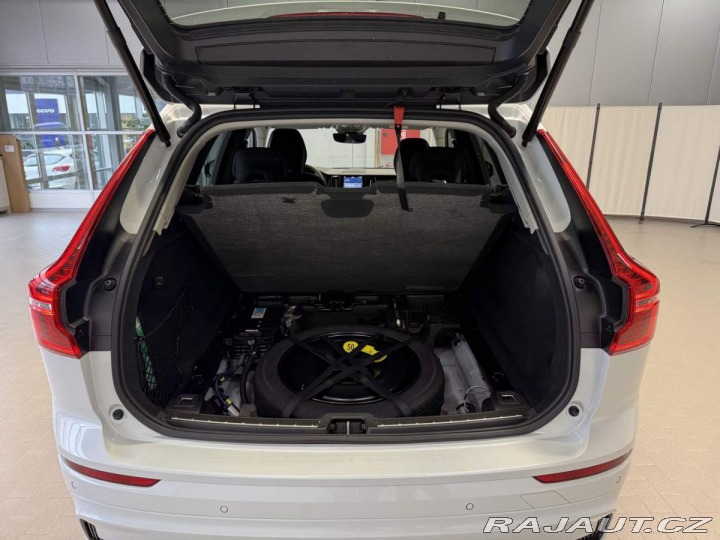Volvo XC60 B5 2.0L 250+14 HP AT8 AWD 2025
