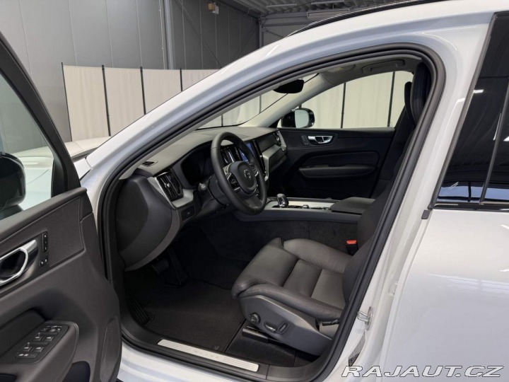 Volvo XC60 B5 2.0L 250+14 HP AT8 AWD 2025