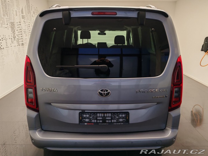 Toyota ProAce City Verso Full Electric 50kWh 5D LW 2022