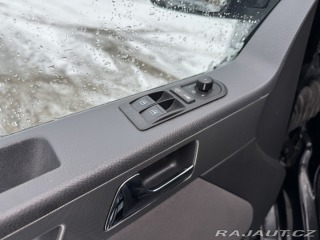 Volkswagen Multivan 7 MÍST 2,5 TDI 9 KW TAŽNÉ 2009