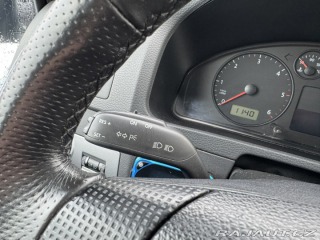 Volkswagen Multivan 7 MÍST 2,5 TDI 9 KW TAŽNÉ 2009